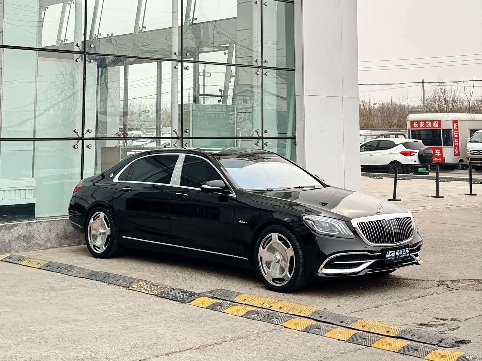 Maybach S-Class, 2017 3