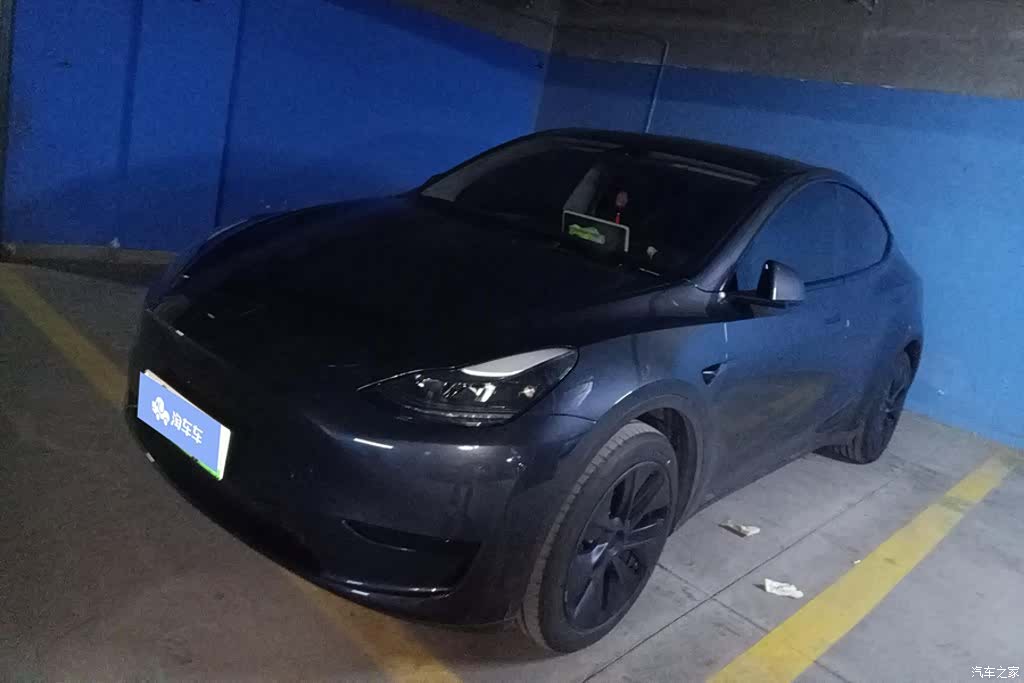 Tesla Model Y, 2024 1