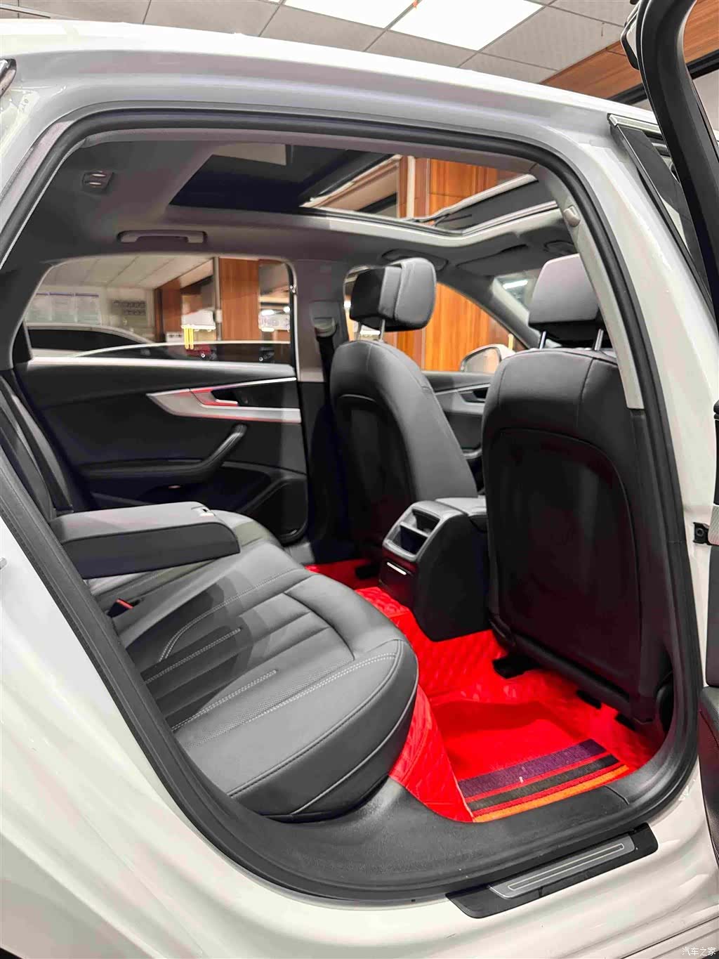 Audi A4L, 2021 21