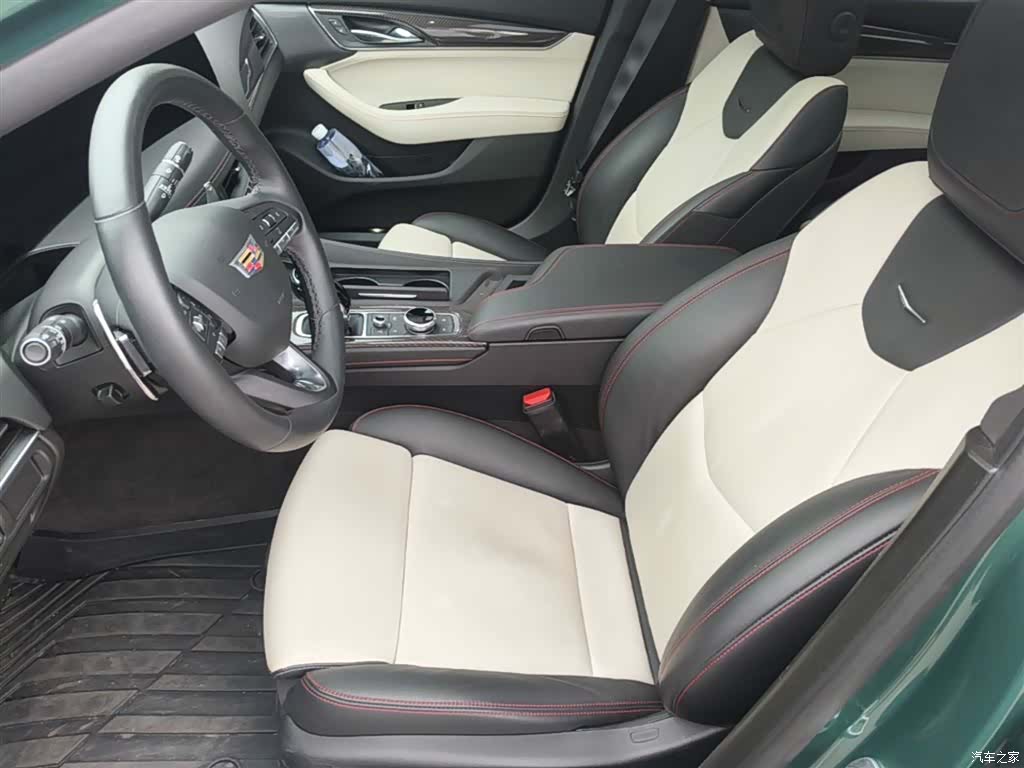 Cadillac CT5, 2025 22