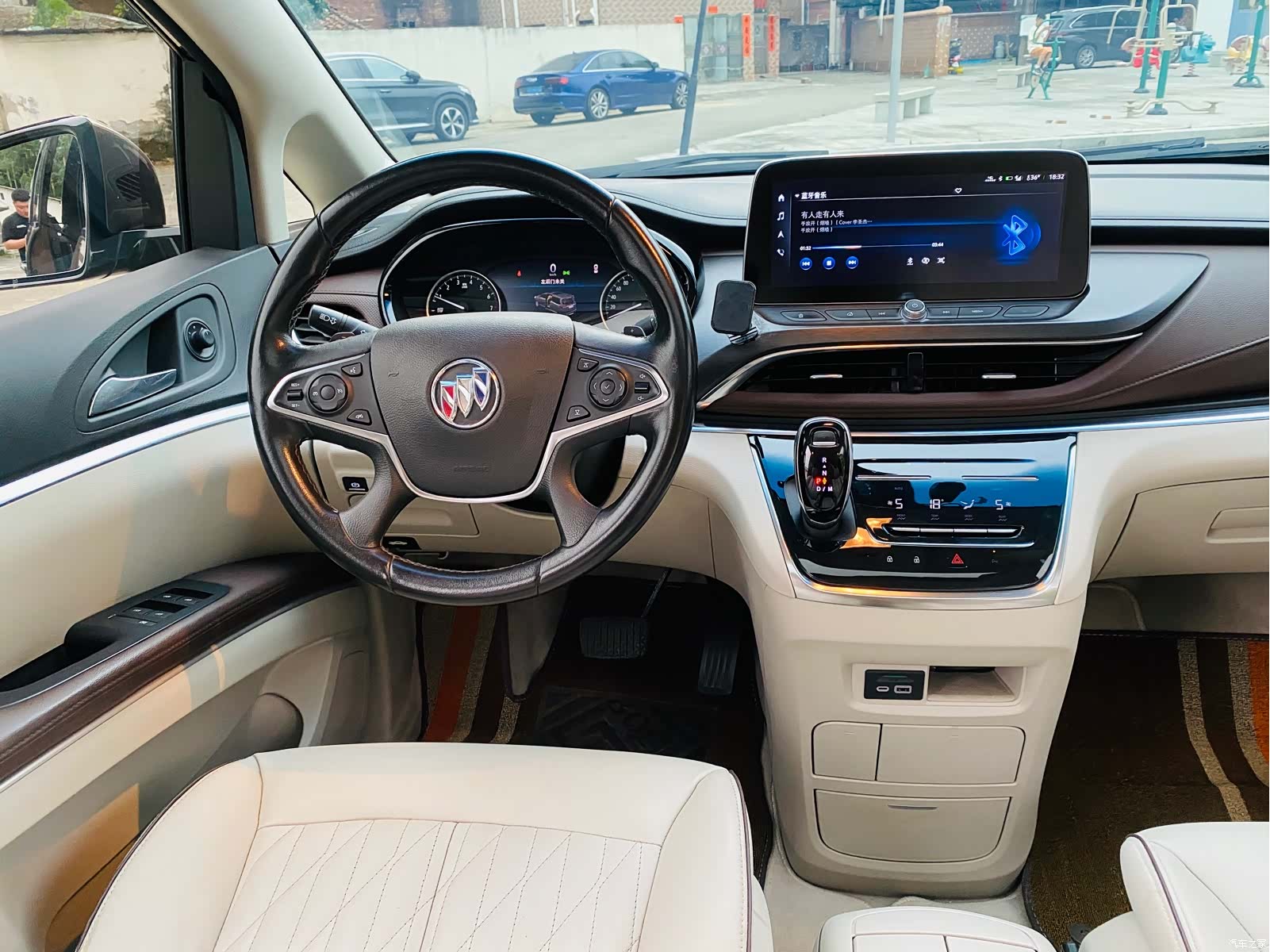 Buick GL8, 2021 10