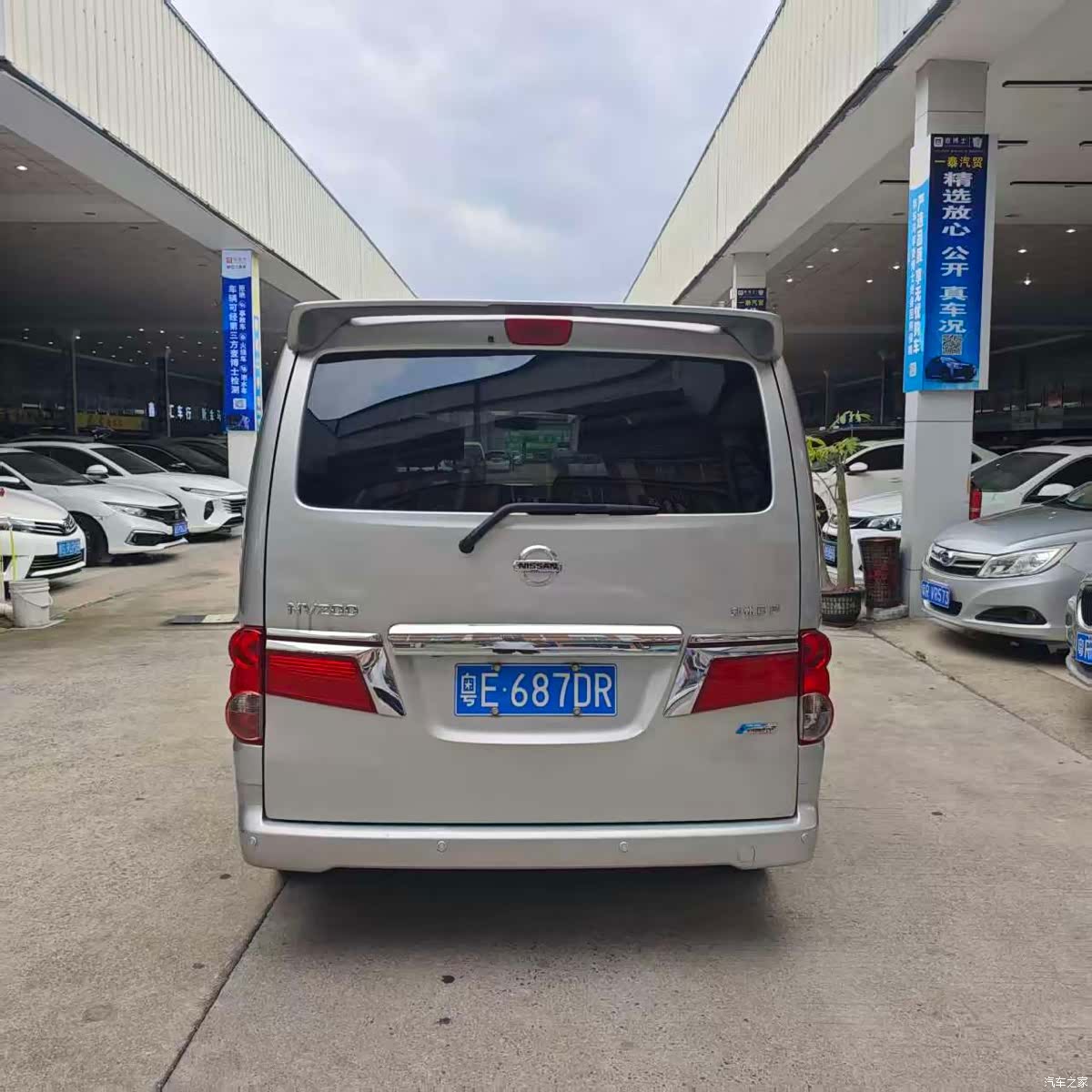 Nissan NV200, 2019 10