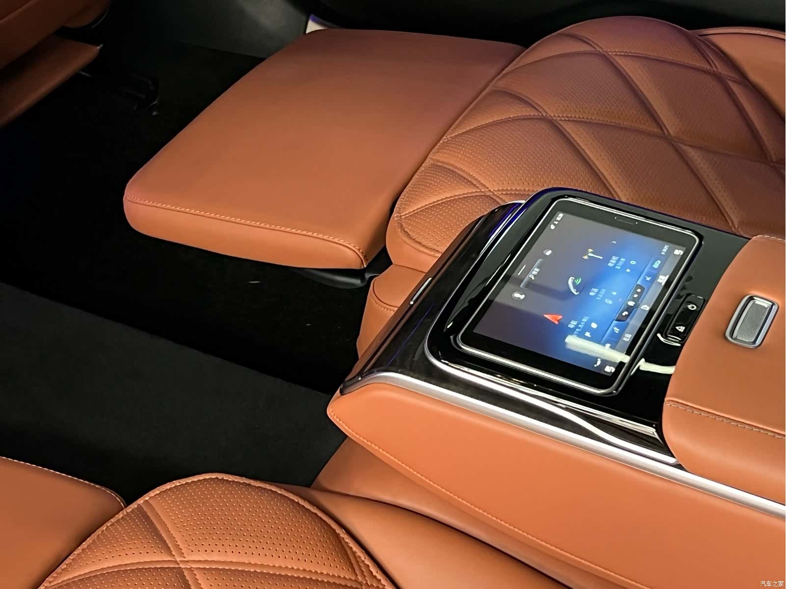Maybach S-Class, 2022 25