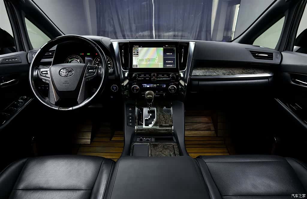 Toyota Vellfire, 2021 8