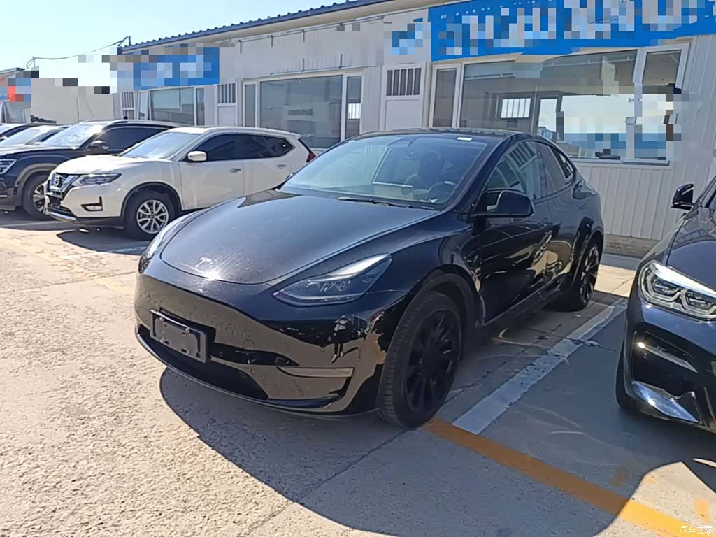 Tesla Model Y, 2022 1