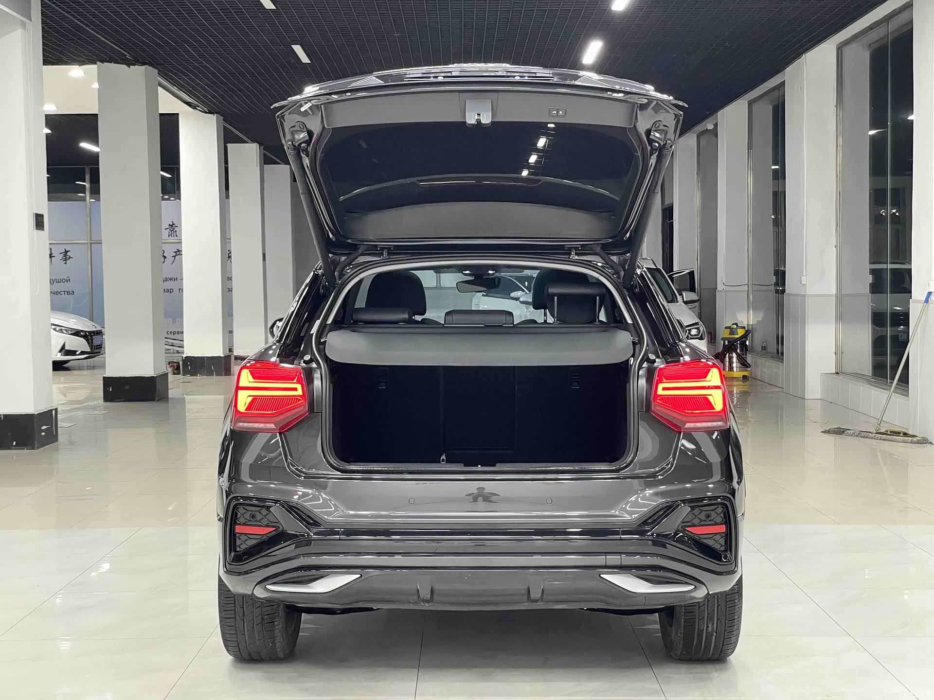Audi Q2L, 2022 16