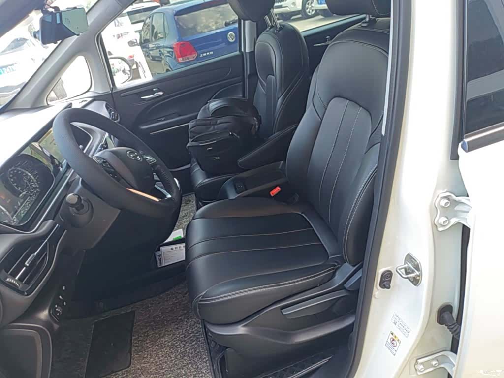 GAC M6, 2020 15