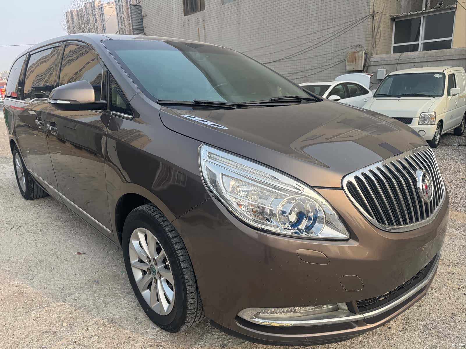 Buick GL8, 2013 3