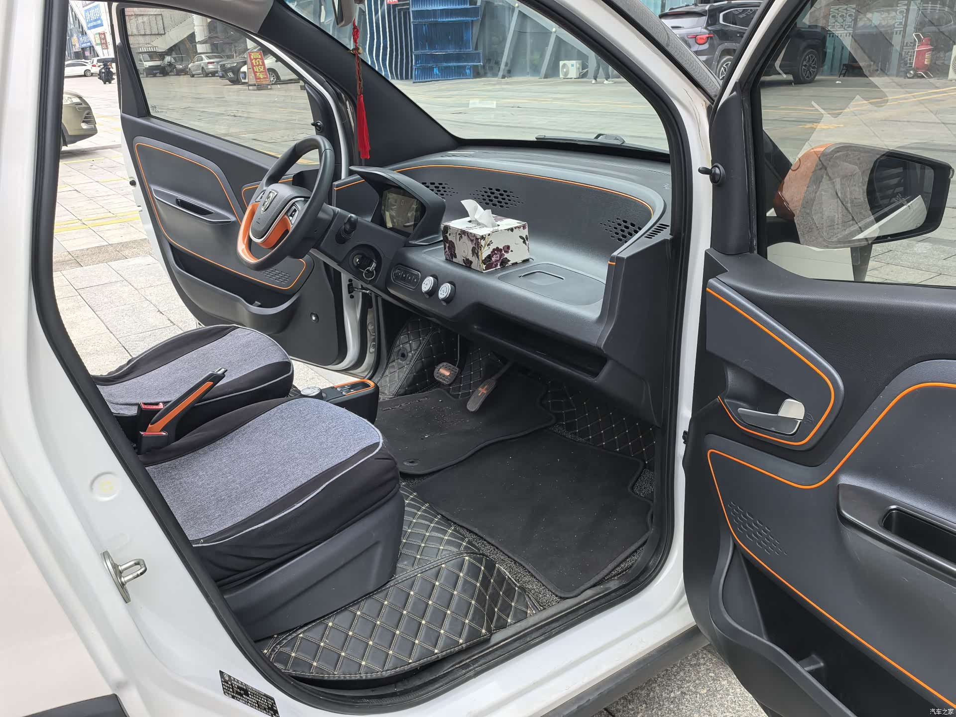 Wuling E100, 2019 8