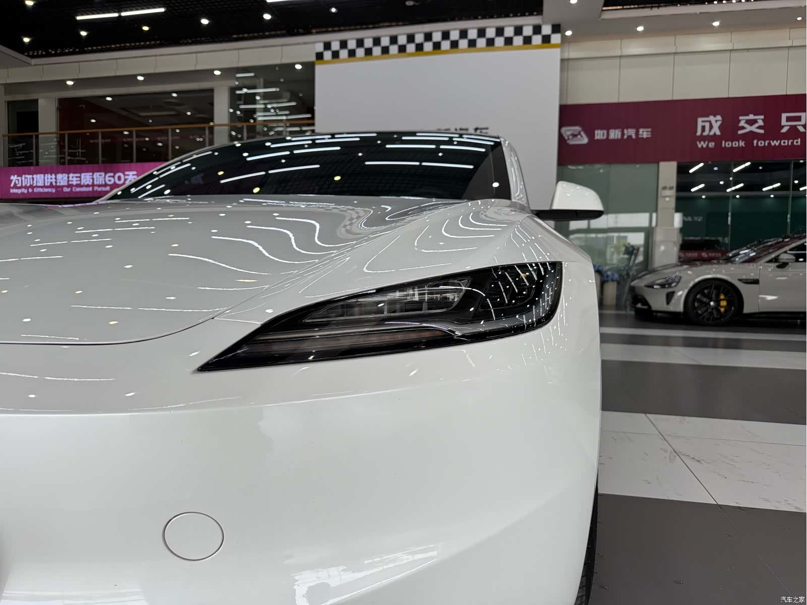 Tesla Model 3, 2025 7