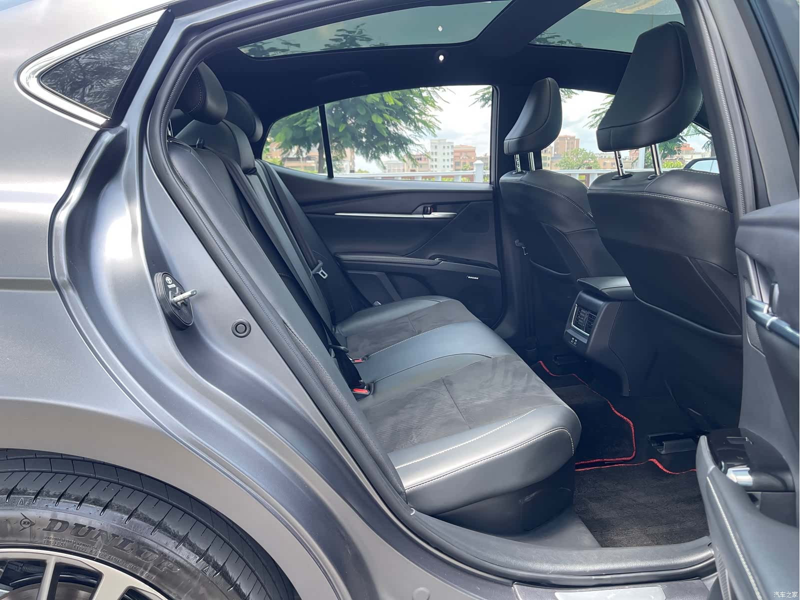 Toyota Camry, 2025 15