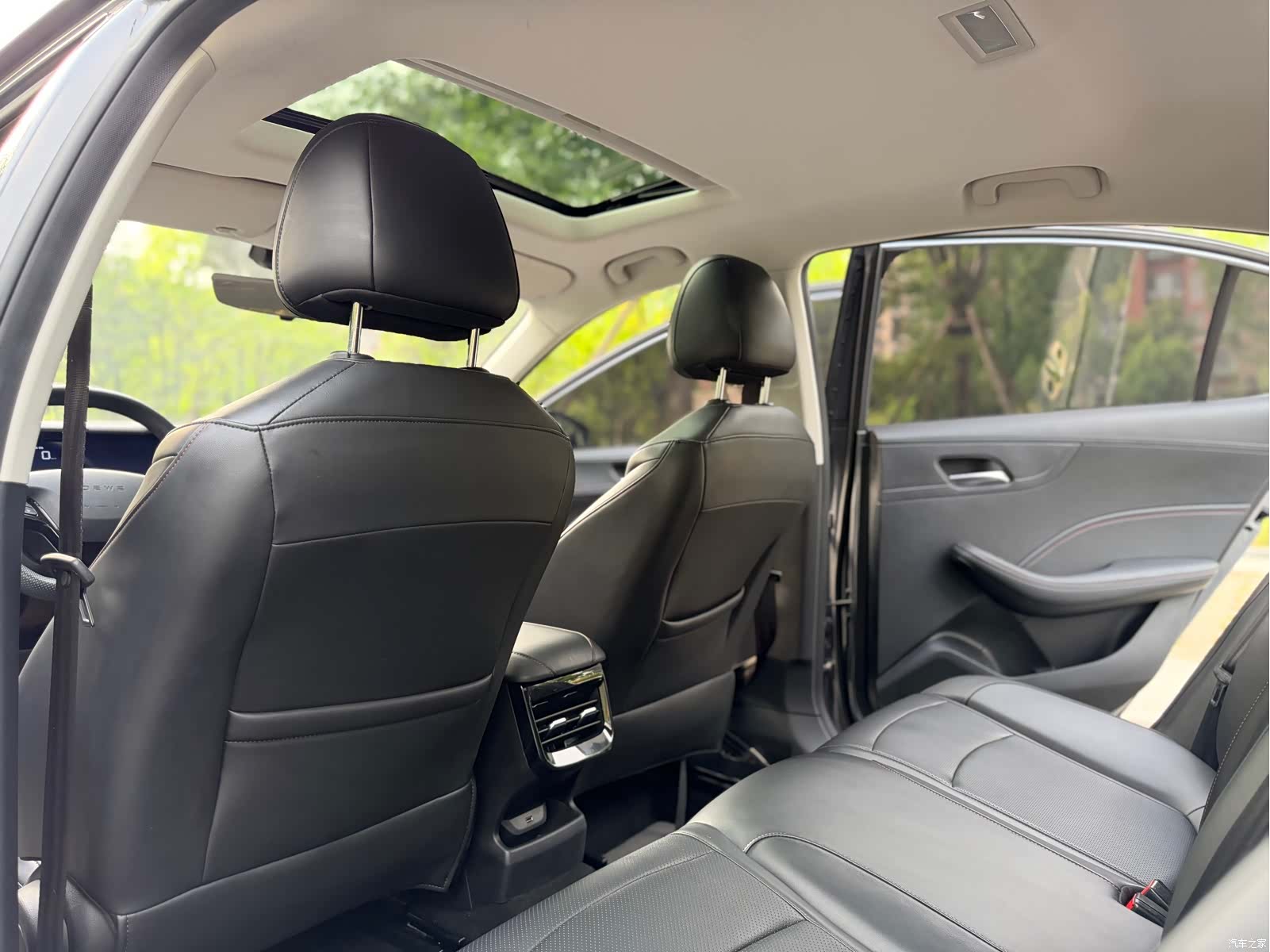 Roewe i5, 2023 7