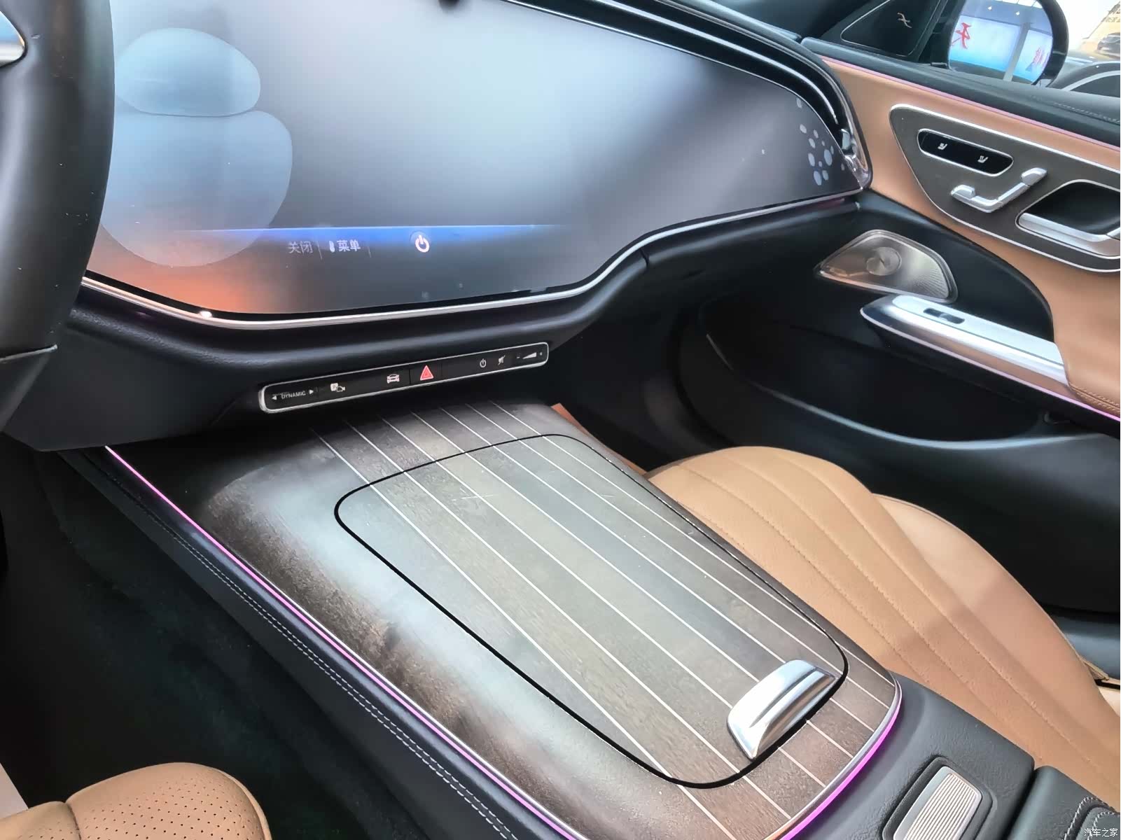 Mercedes-Benz E-Class, 2024 4