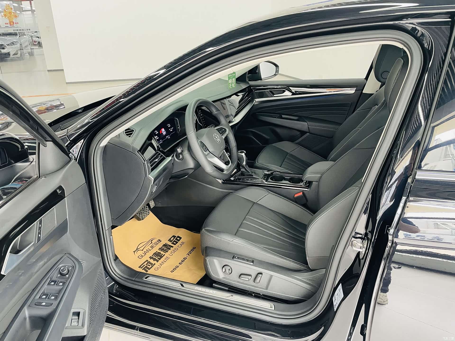 Volkswagen Passat, 2025 4