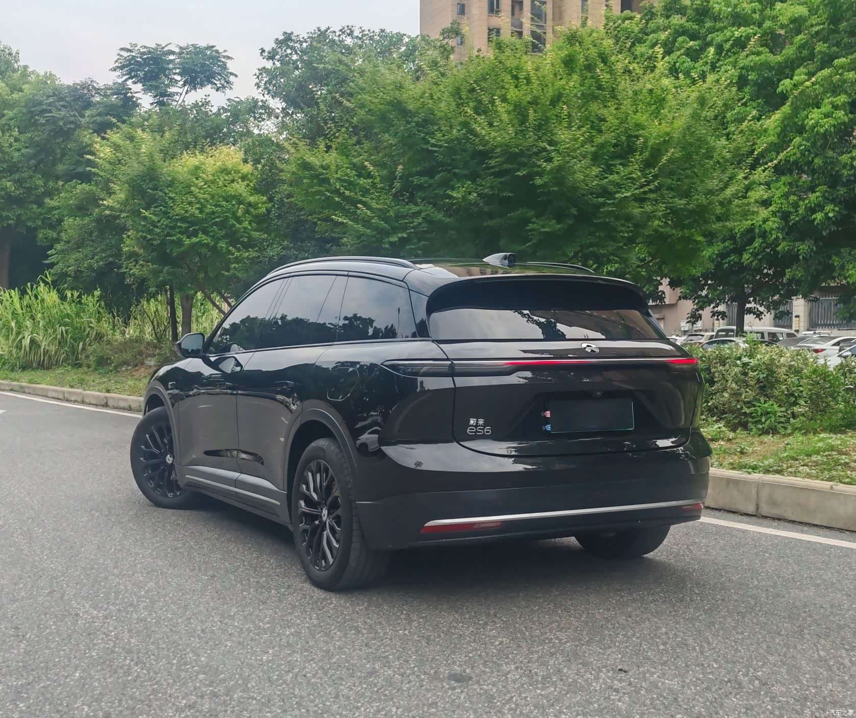 NIO ES6, 2023 4