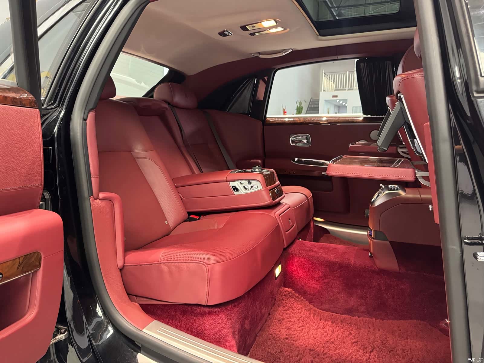 Rolls-Royce Ghost, 2012 26