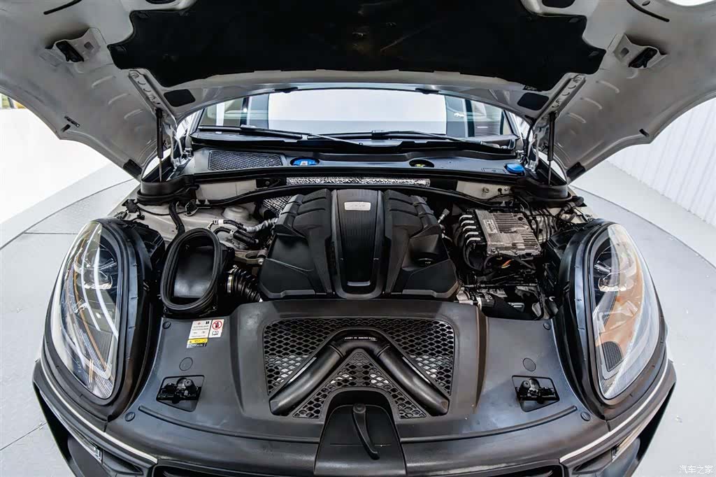 Porsche Macan, 2023 9