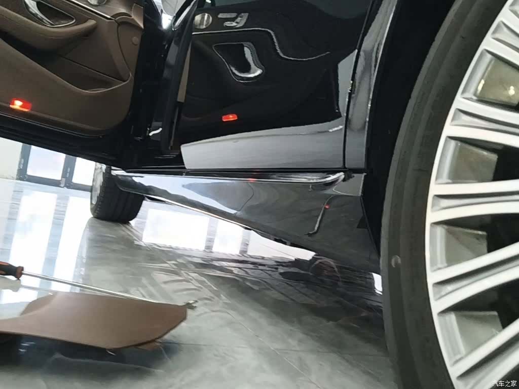 Mercedes-Benz E-Class, 2022 22