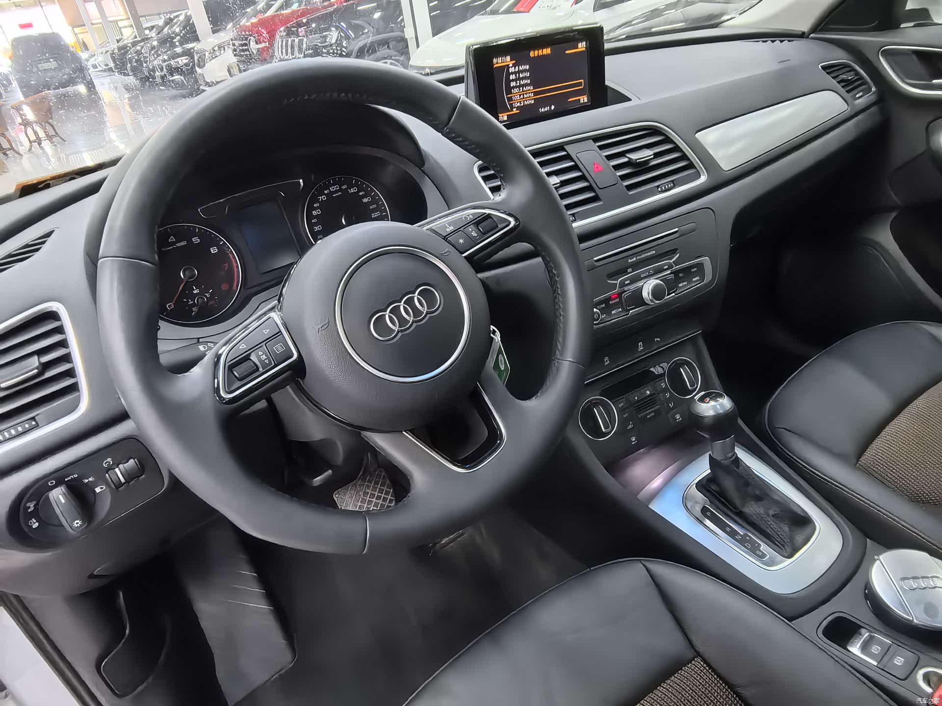 Audi Q3, 2019 8