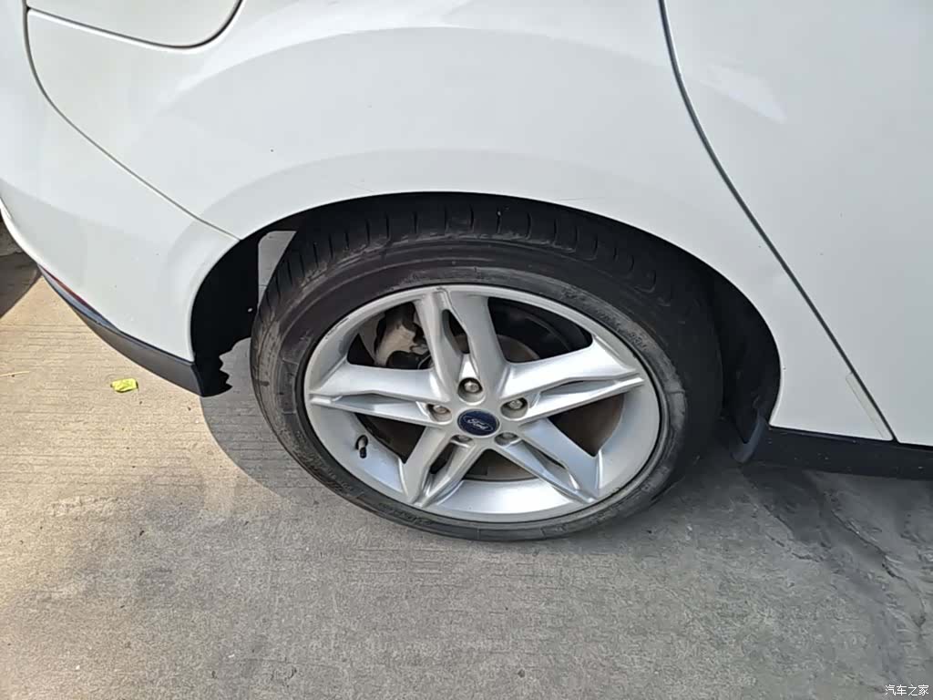 Ford Focus, 2021 21