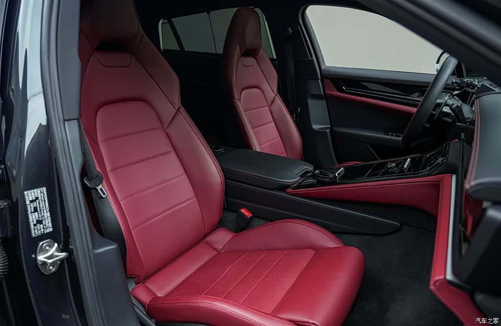 Porsche Panamera, 2024 9