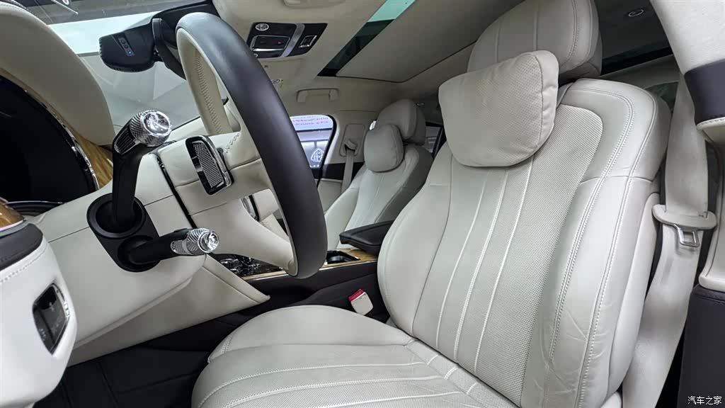 Bentley Flying Spur, 2021 11