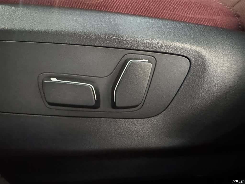 BMW 5 Series, 2025 19