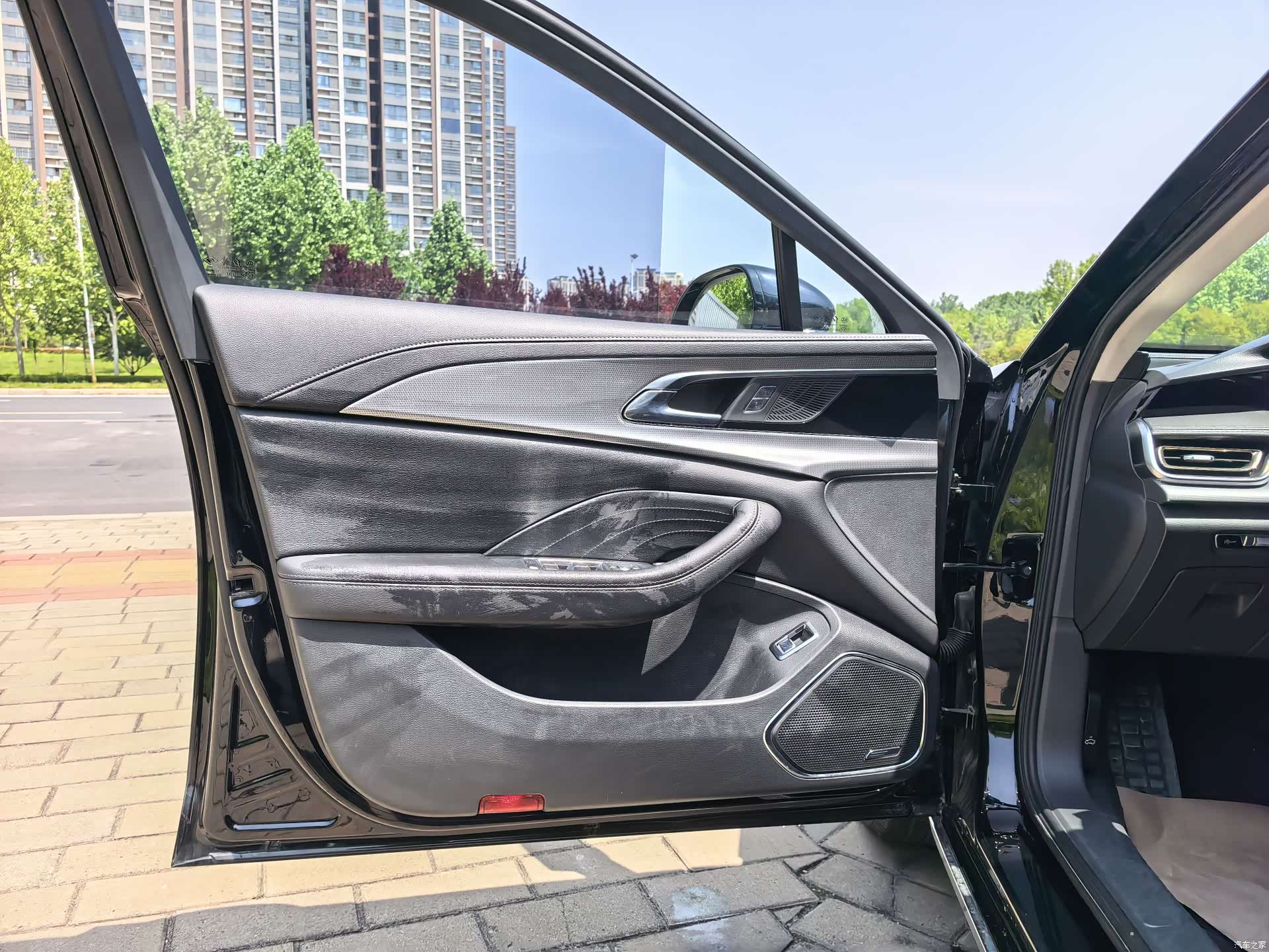 Hongqi H5, 2023 все фото