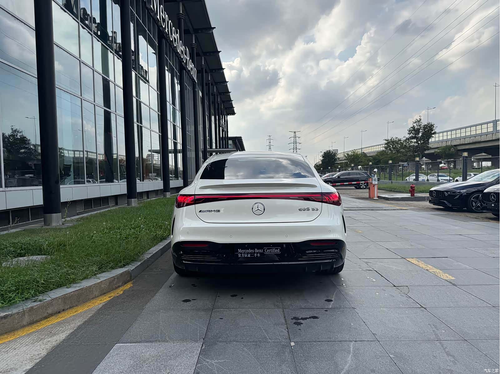 Mercedes-Benz EQS, 2026 8