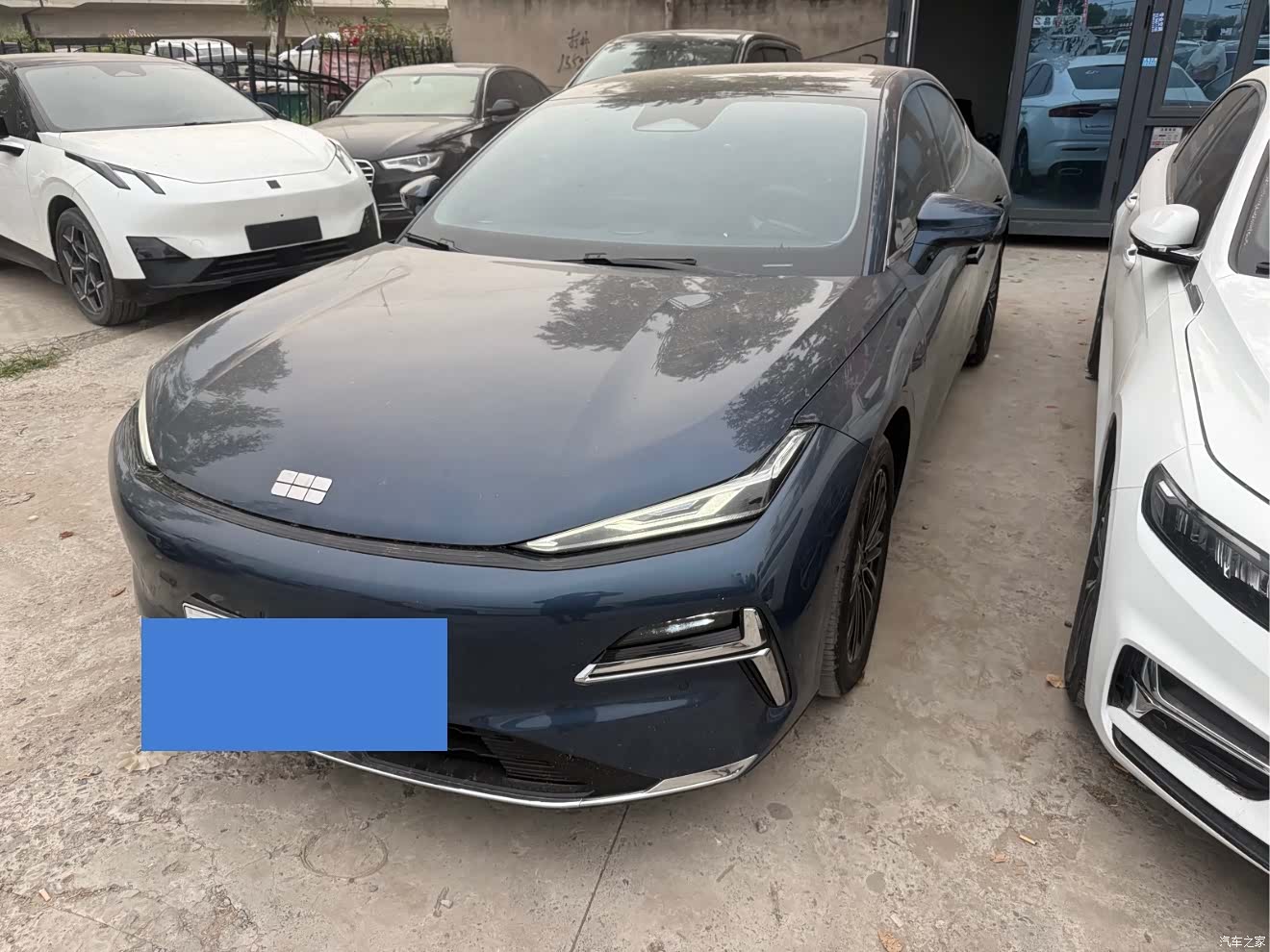 Geely 8, 2025 1