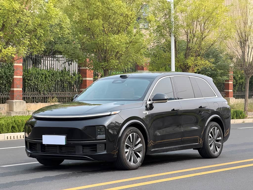 Li Auto L8