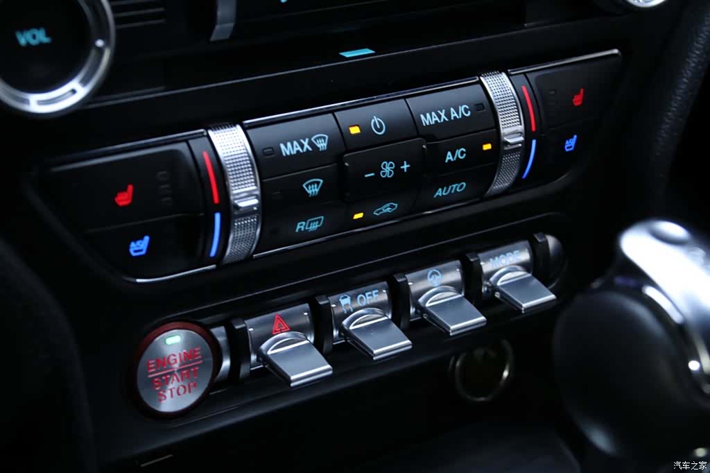 Ford Mustang, 2021 9