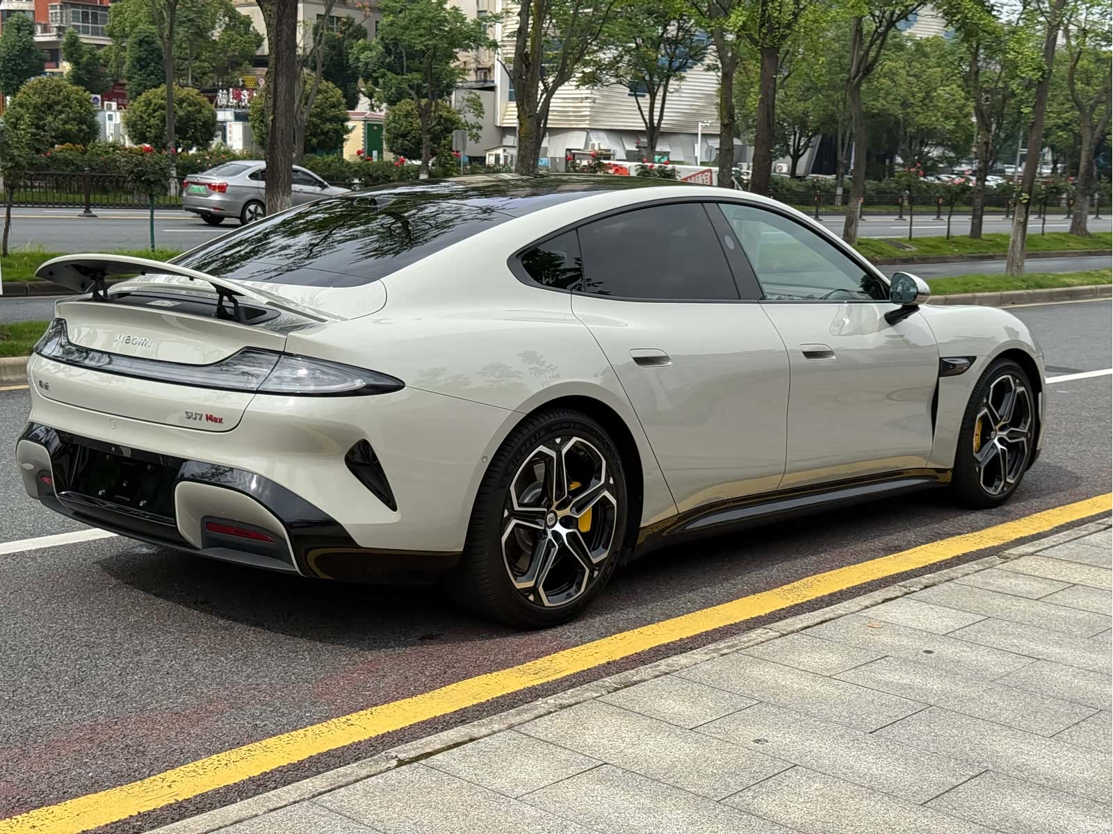 Xiaomi SU7, 2025 15