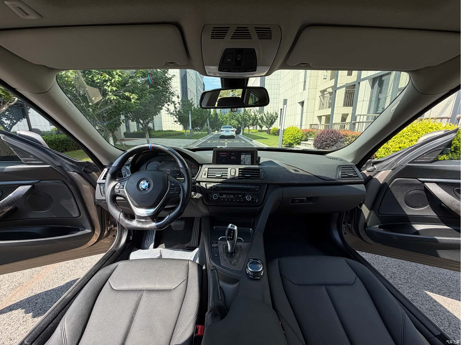 BMW 3 Series, 2016 16