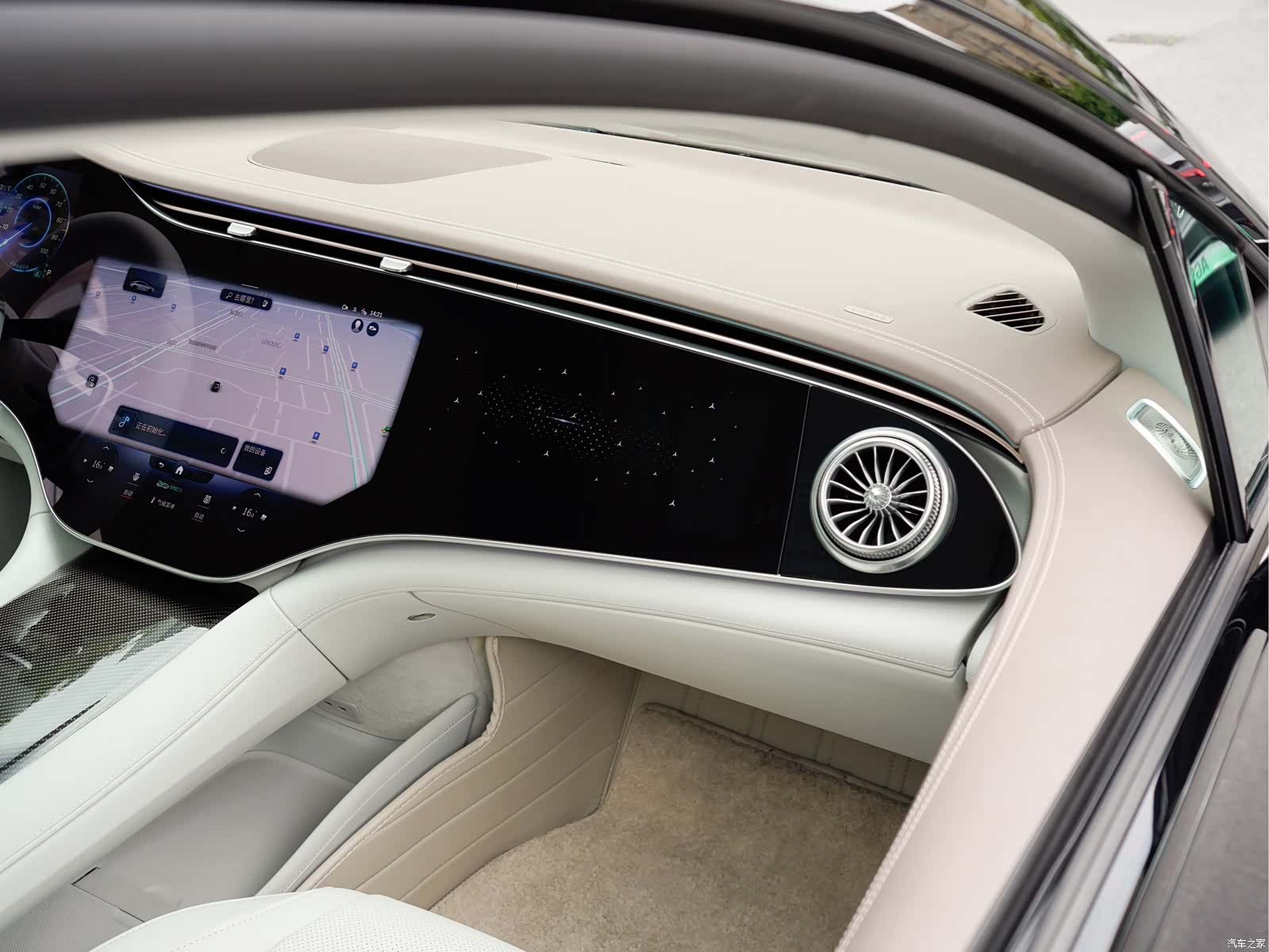 Mercedes-Benz EQS, 2025 18