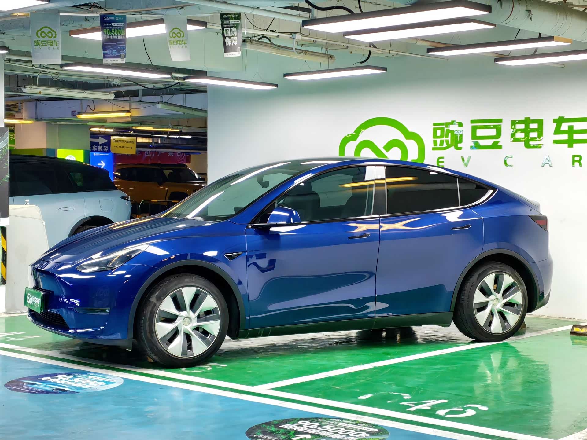 Tesla Model Y, 2021 2