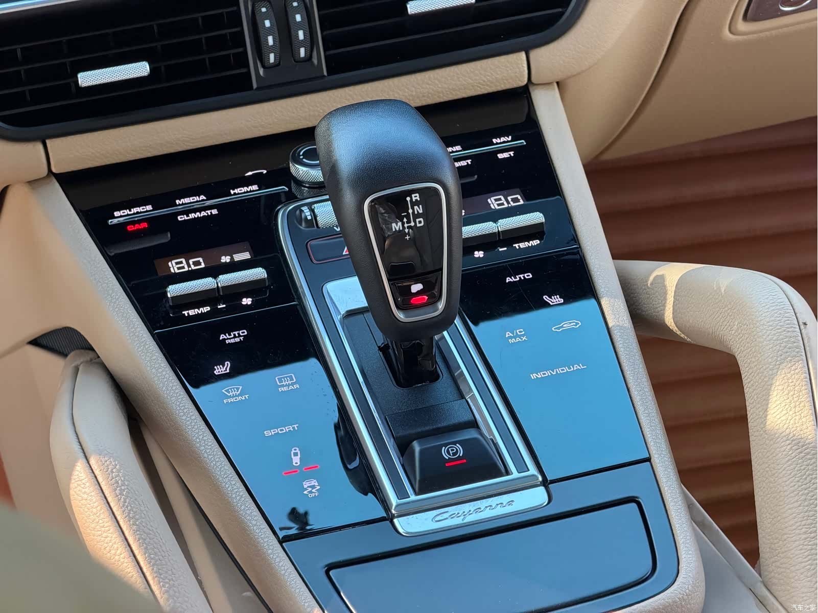 Porsche Cayenne, 2018 13