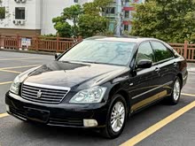 �ʹ� 2005�� 3.0L Royal Saloon