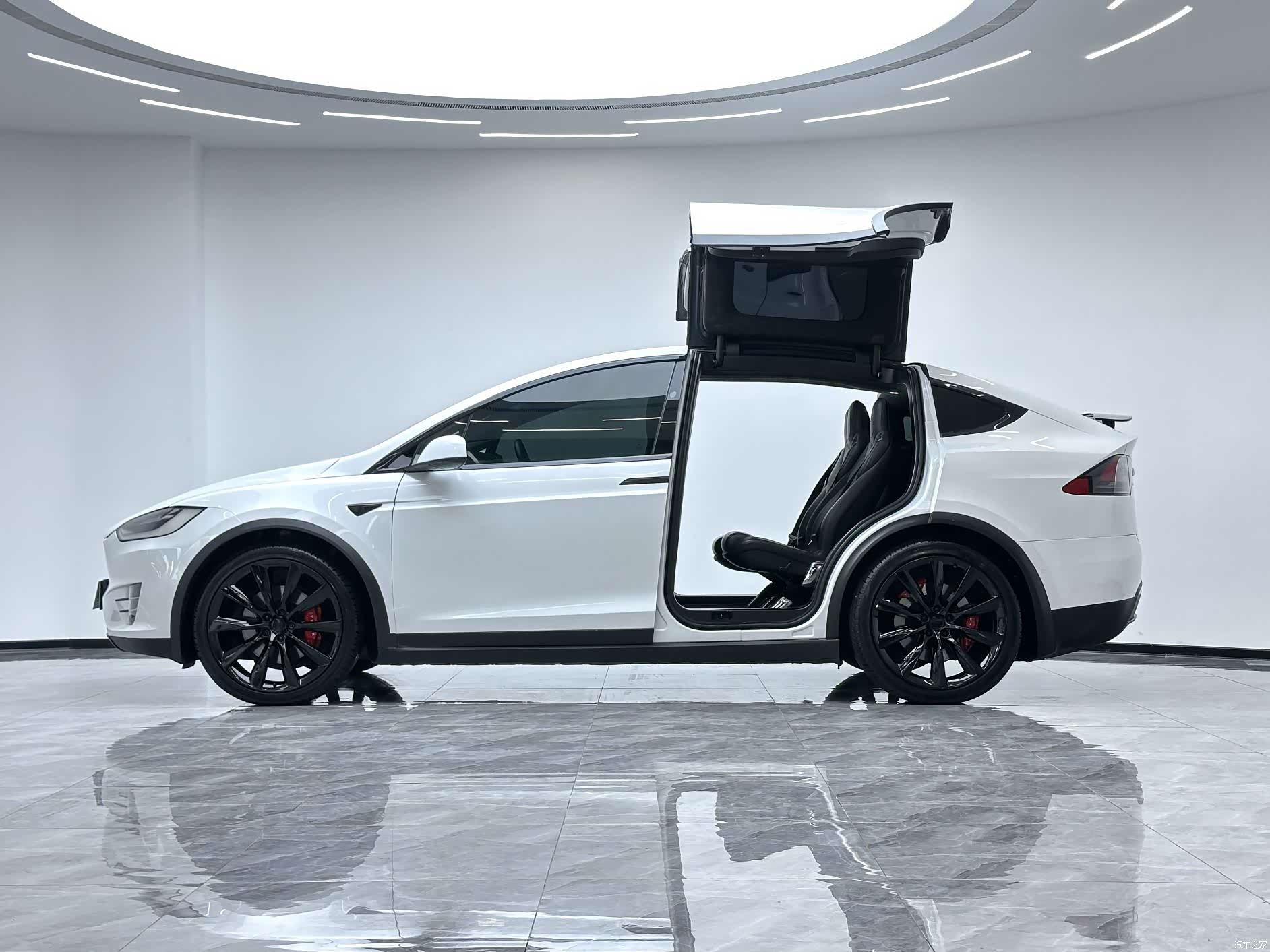 Tesla Model X, 2017 8