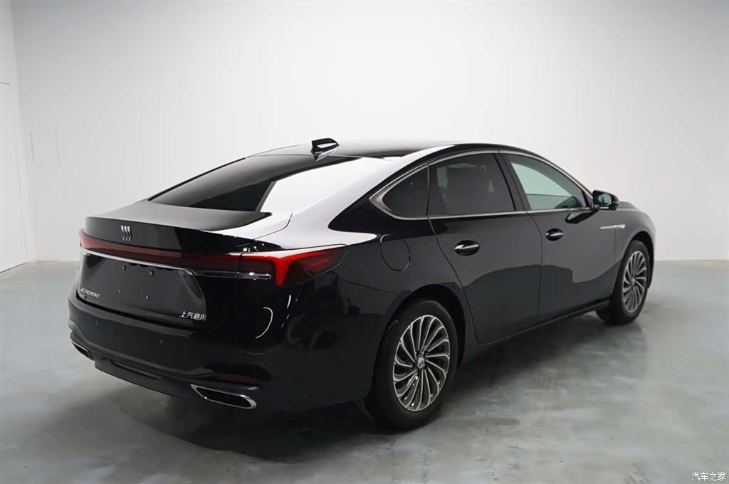 Buick LaCrosse, 2026 18