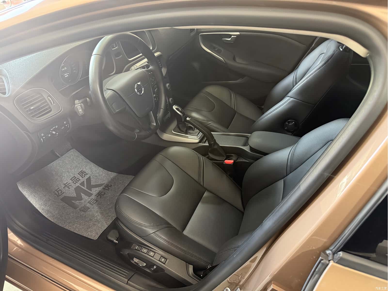 Volvo V40, 2017 4