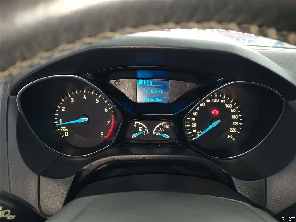 Ford Focus, 2016 12