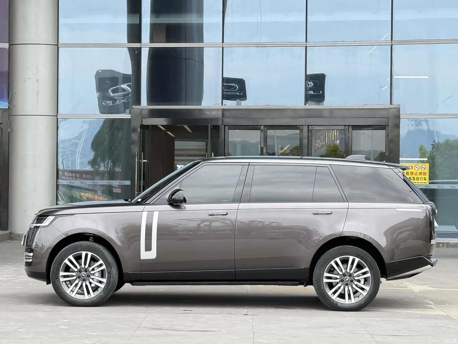 Land Rover Range Rover, 2022 3