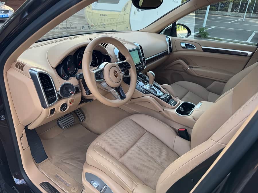 Porsche Cayenne 2015, фото 15