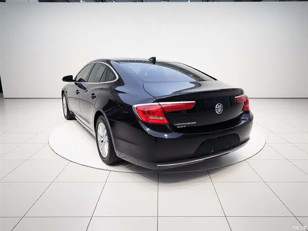 Buick LaCrosse, 2018 все фото