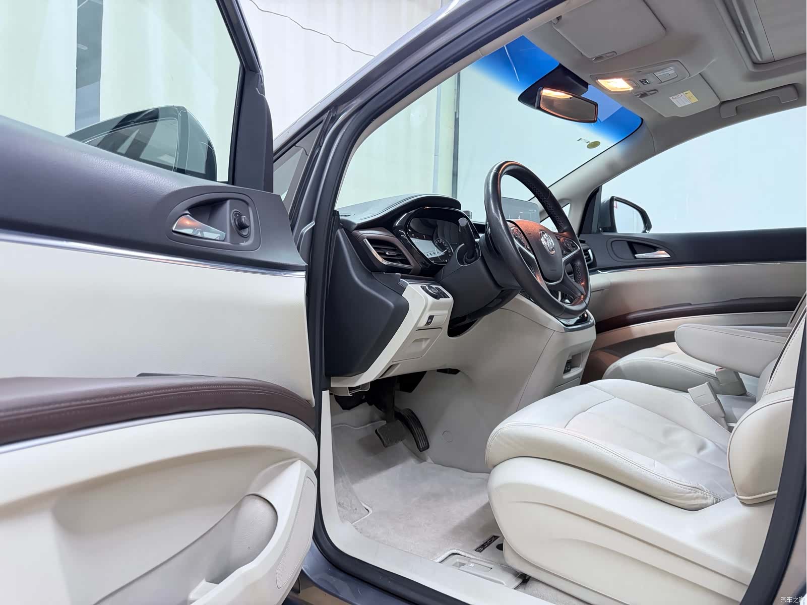 Buick GL8, 2020 19