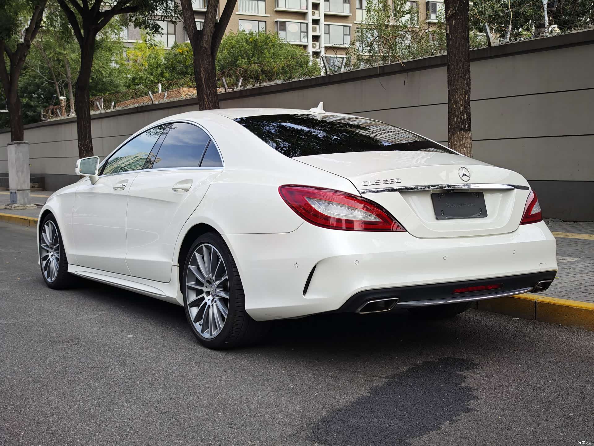 Mercedes-Benz CLS, 2016 18