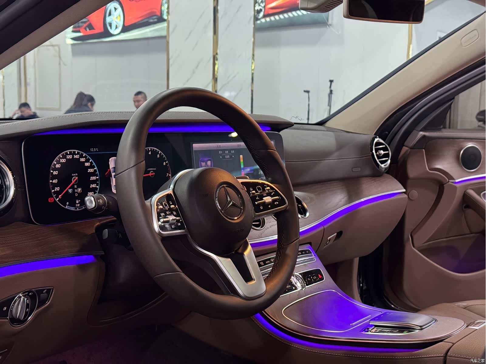 Mercedes-Benz E-Class, 2020 14