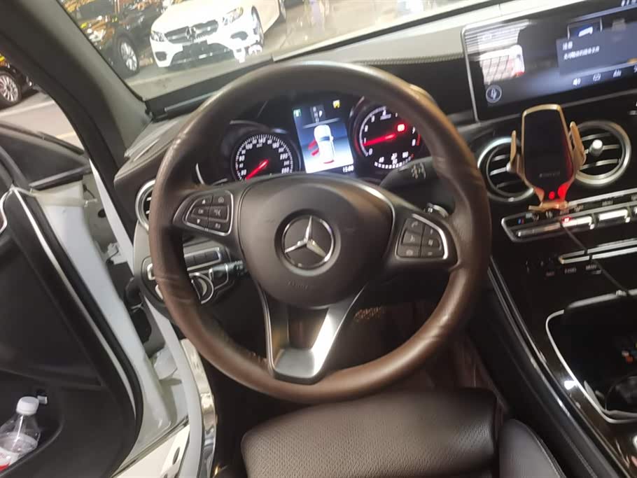 Mercedes-Benz GLC Mercedes-Benz GLC
