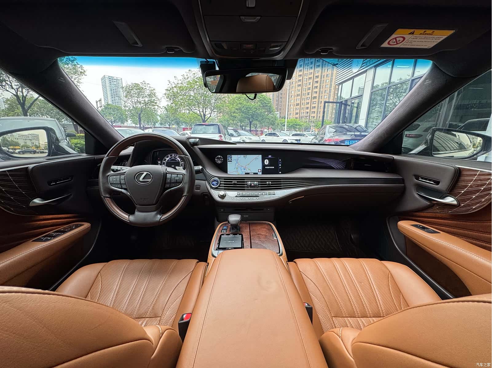 Lexus LS, 2019 13